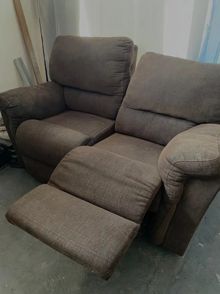 FOR SALE SOFA Alphons Reclining Lovesea
