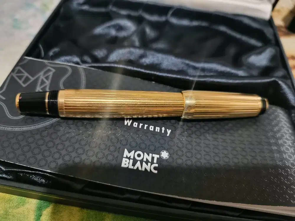 Montblanc Meisterstück Bohème Gold-Plated Rollerball Pen