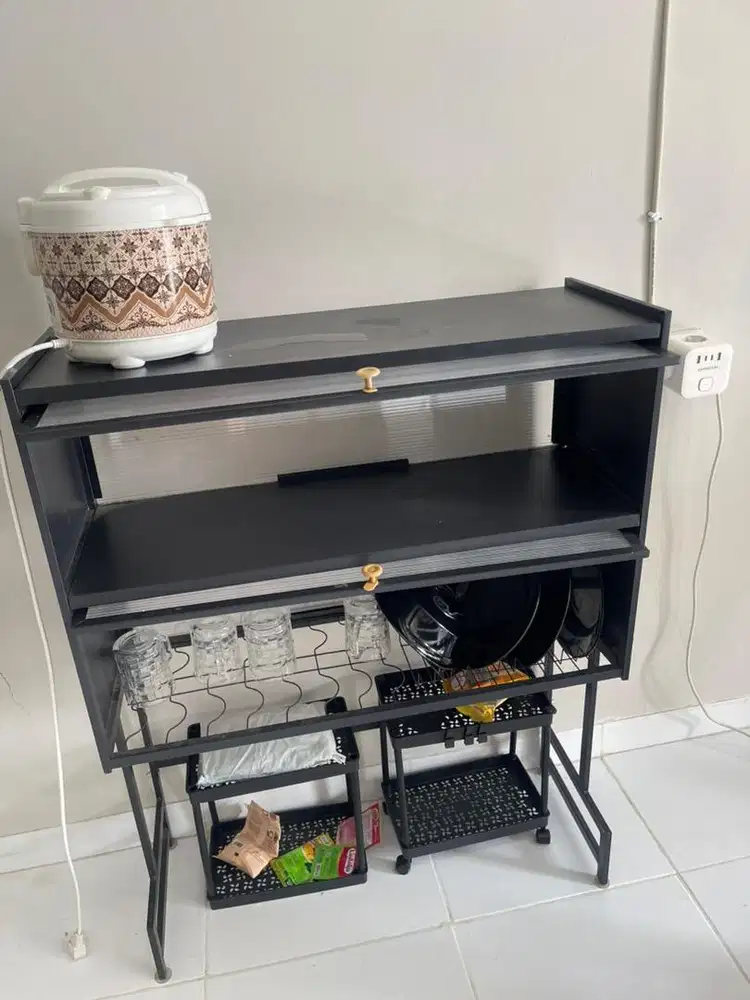 perlengkapan masak , dan rak