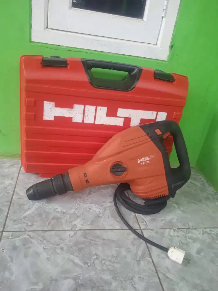 Hammer drill HILTI TE 700 AVR