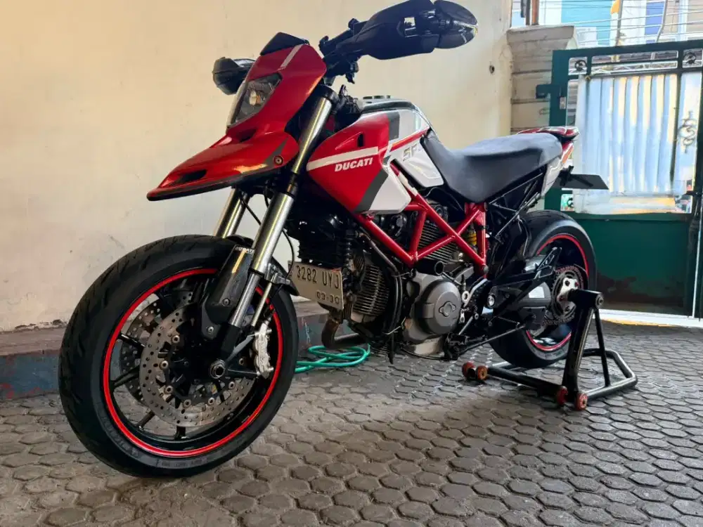 FS Ducati Hypermotard 796, Thn 2012, FP,km 4.XXX, Pajak hidup, plat B.