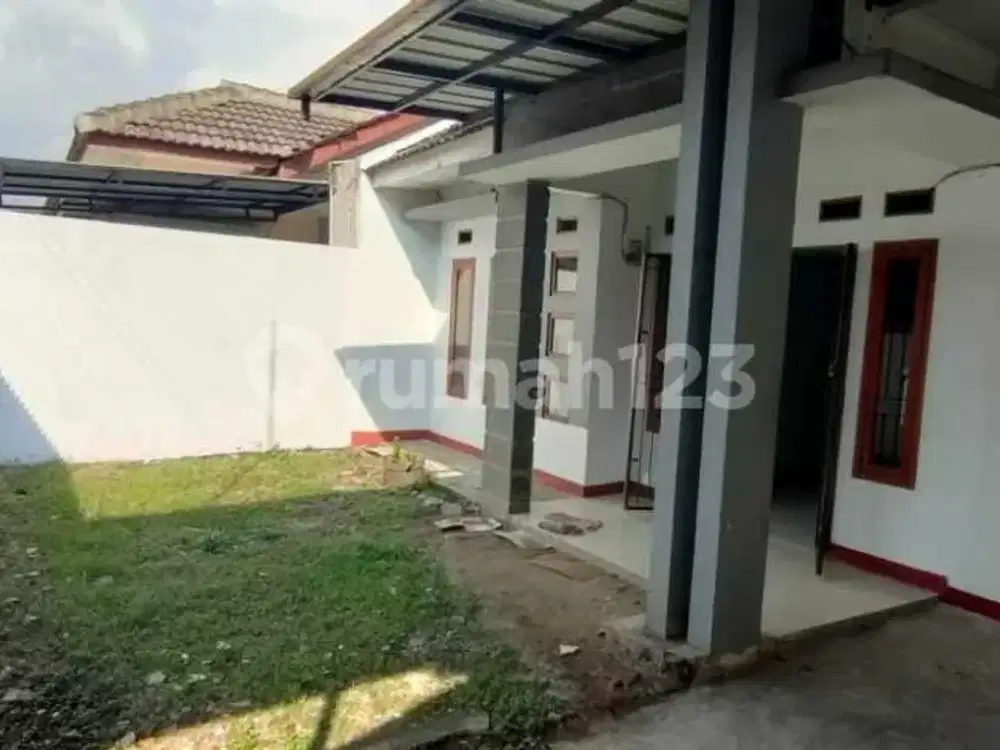 Rumah siap huni di Taman Cibaduyut Indah