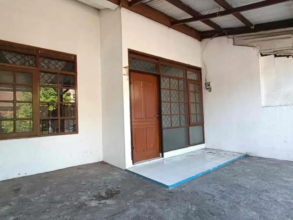 bisa buat kantor kecil rumah di taman kopo indah 2