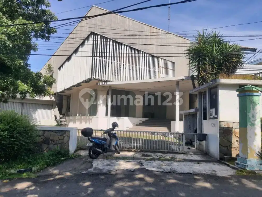Dijual Ruang Usaha Sutami Siap Pakai Lokasi Menguntungkan