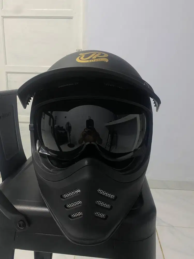 Helm JP Signature Retro