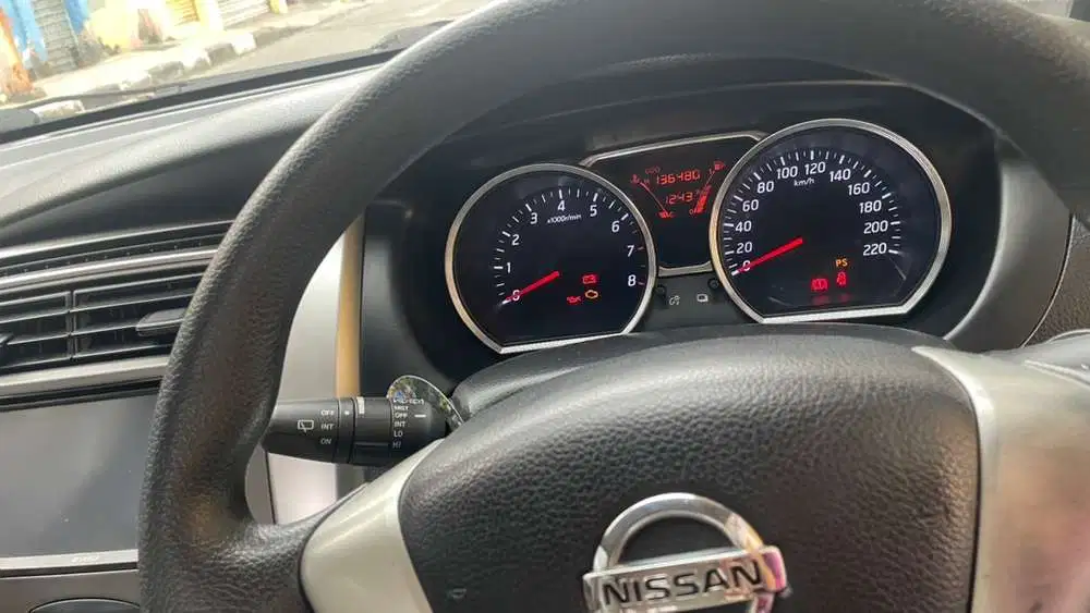 Nissan Livina 2013 Bensin