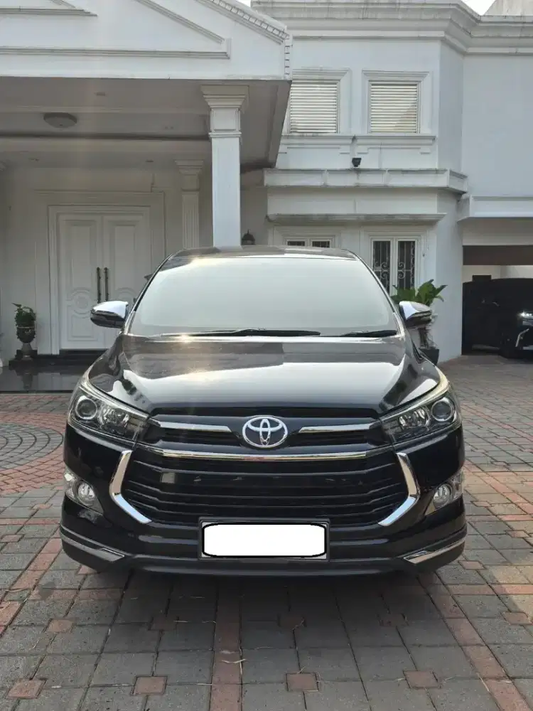 Toyota Innova Venturer 2.0 AT 2018