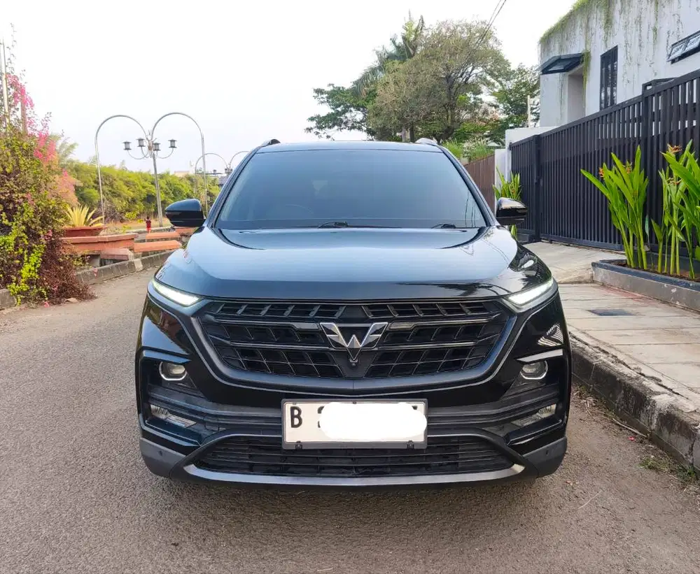 Wuling Almaz 1.5 Turbo Exclusiv AT 7 Seater Panoramic sunroof like New