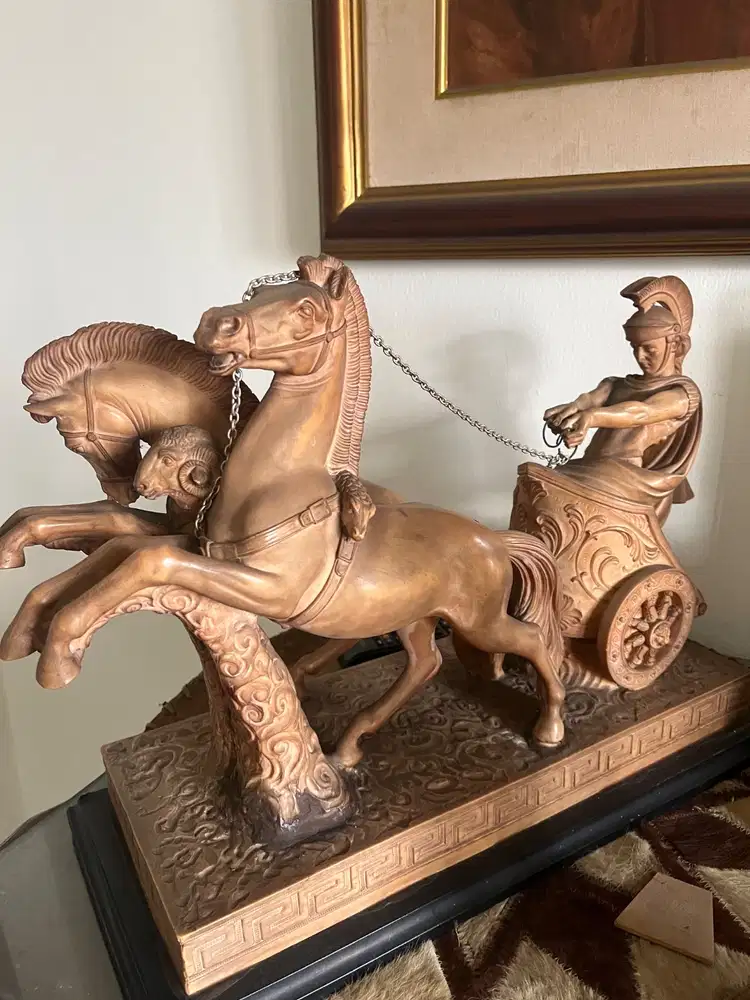 Patung kuda Yunani dari Batu