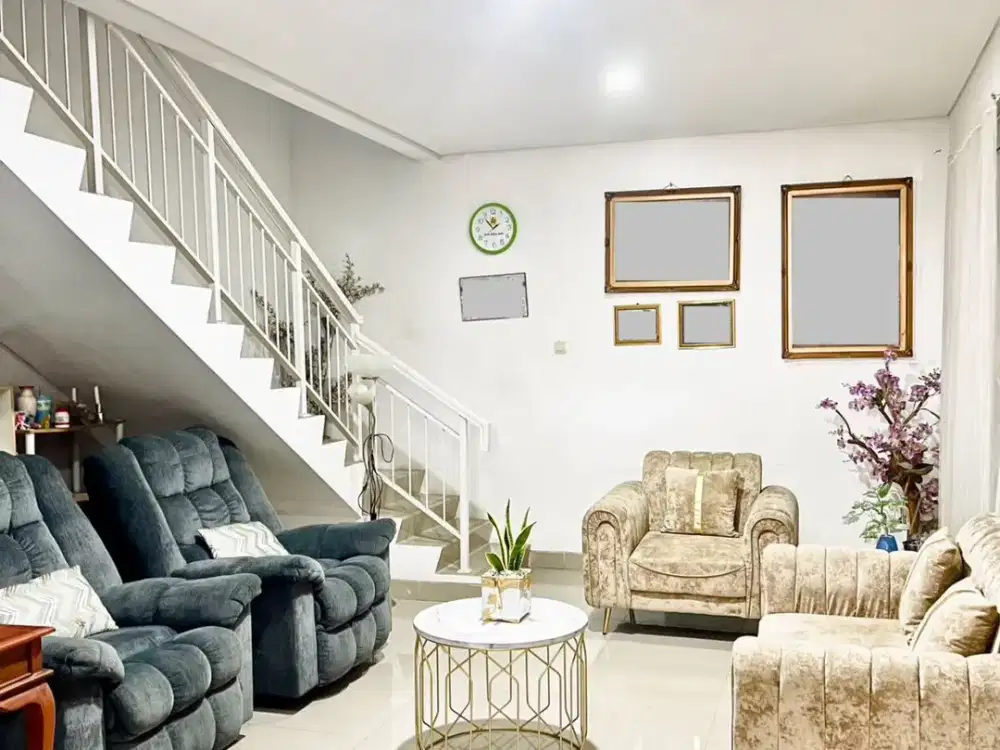 Rumah Furnished 3 Lantai di Cluster Buah Batu Bandung