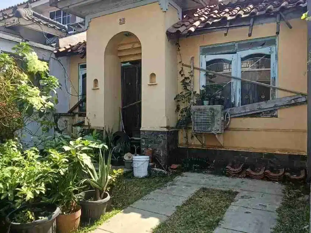 dijual murah cocok untuk investor atau di bangun total