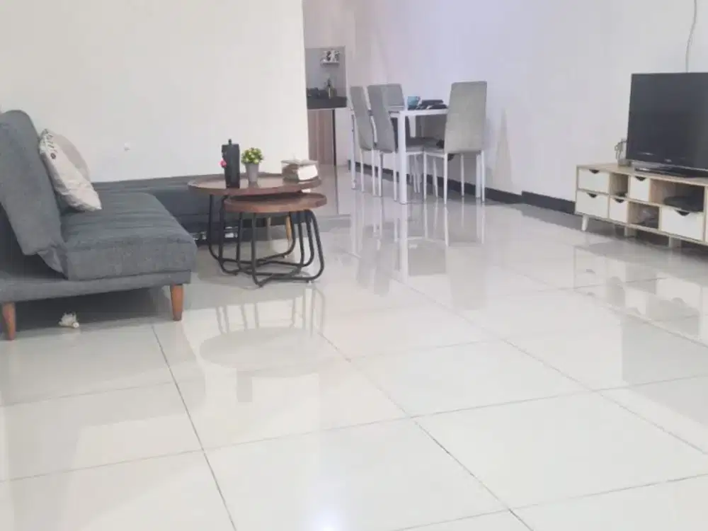 Rumah Siap Huni di Taman Kopo Indah 5 Sommerville