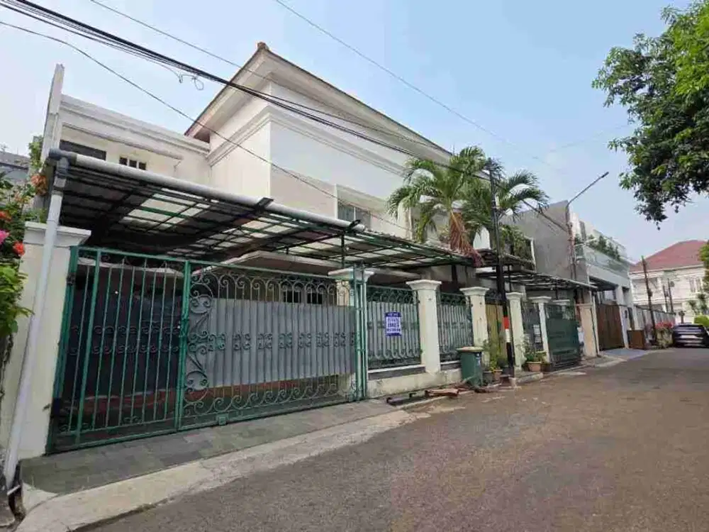 Dijual rumah di Komplek Pertamina Jati Barang, Jakarta Timur.