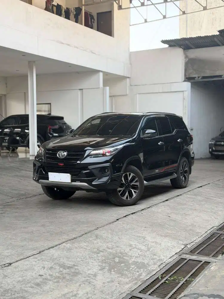 TOYOTA FORTUNER VRZ TRD AT TH 2019
