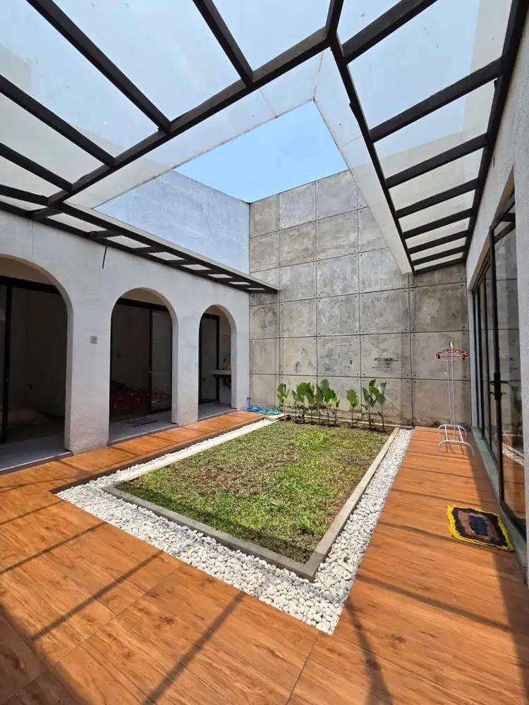 Rumah Kontemporer Ala Villa dekat Filosofi Kopi Palagan