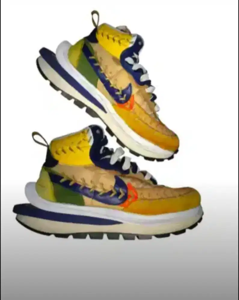Sepatu super keren prelov Branded Nike sacai vapor waffle jeanpaul