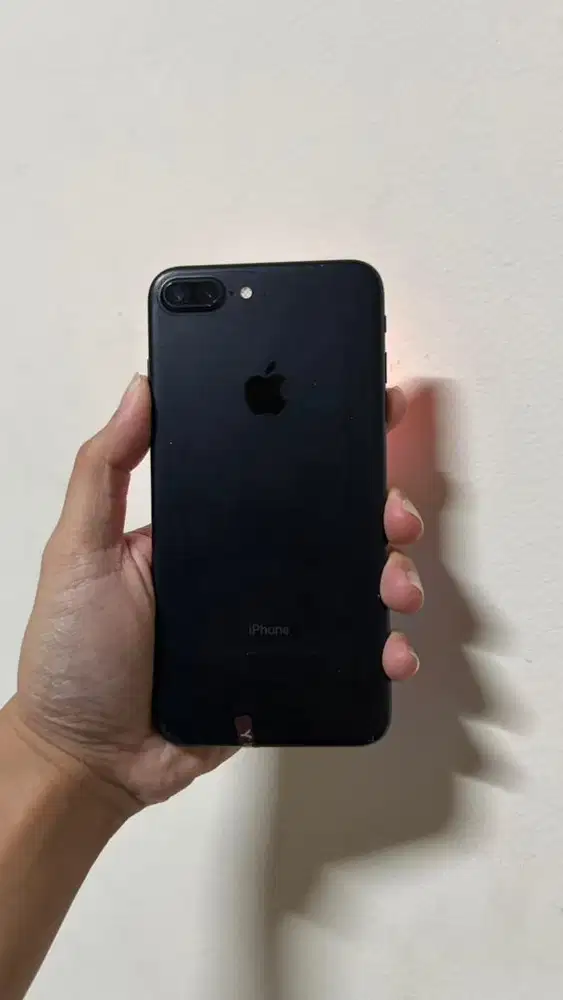 Iphone 7+ 128 GB second inter all operator