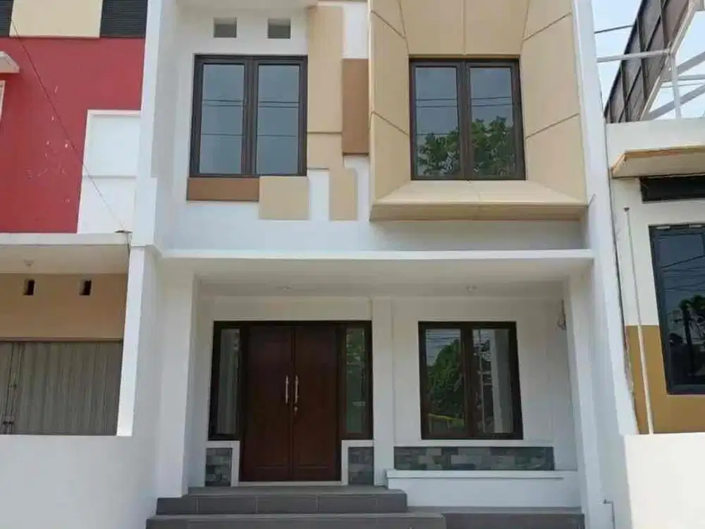 Rumah 2 lantai di town house