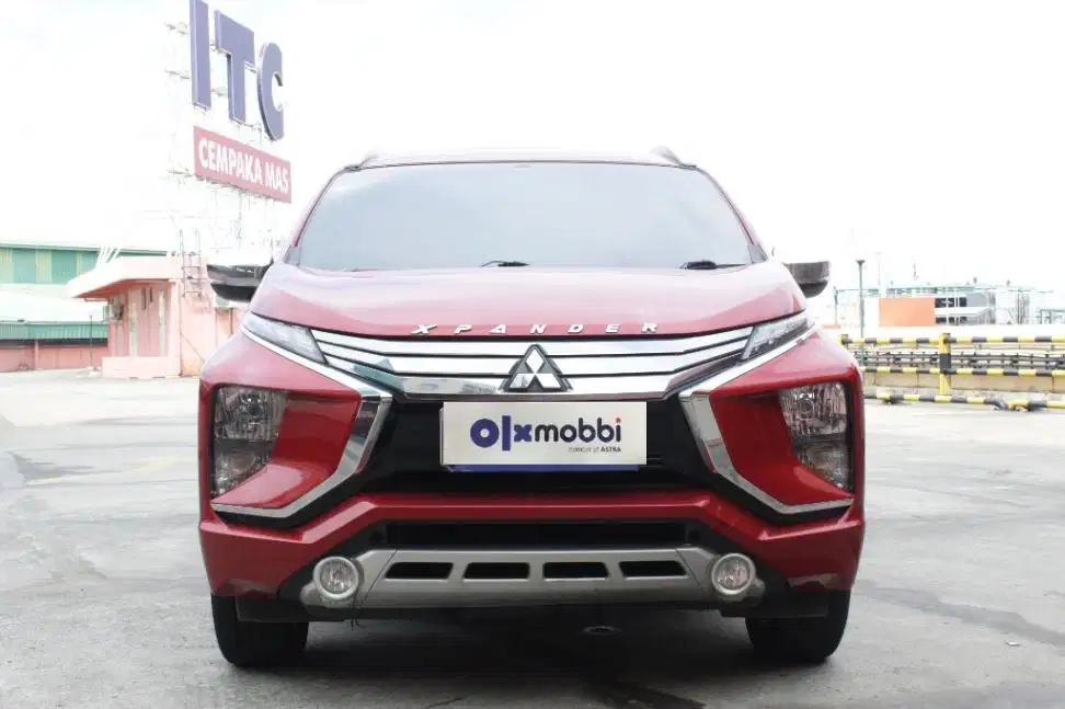 DP 10 JT Mitsubishi Xpander 1.5 Ultimate Bensin-AT Merah 2017