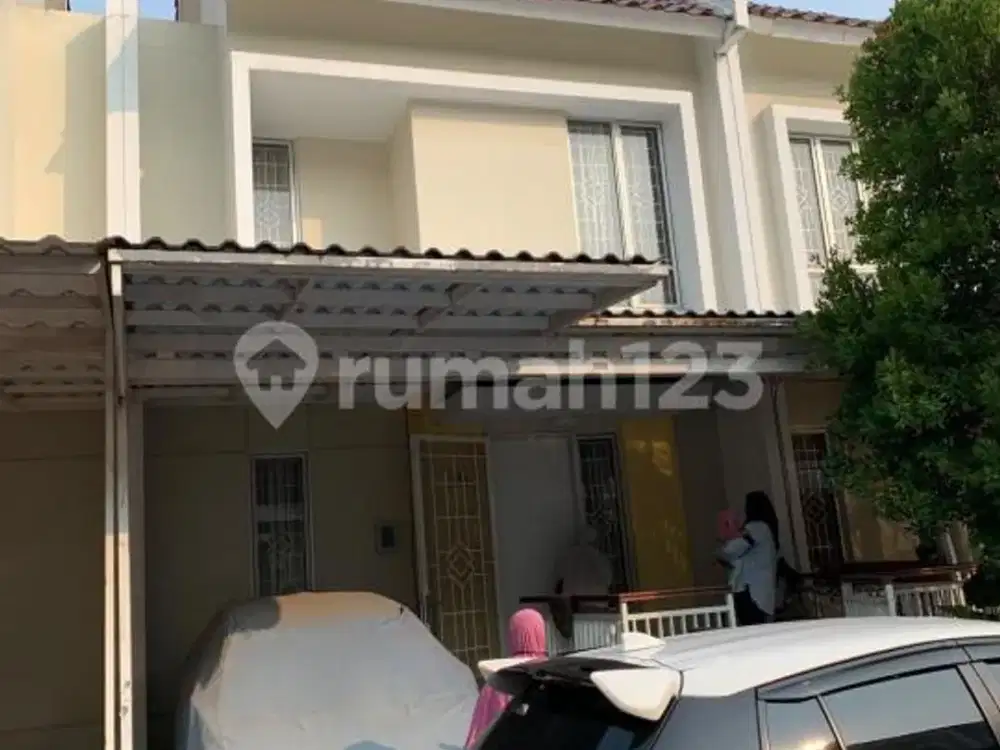 Disewakan Rumah 2 Lantai Semi Furnished Unit Eksklusif di Cluster Boston Gading Serpong