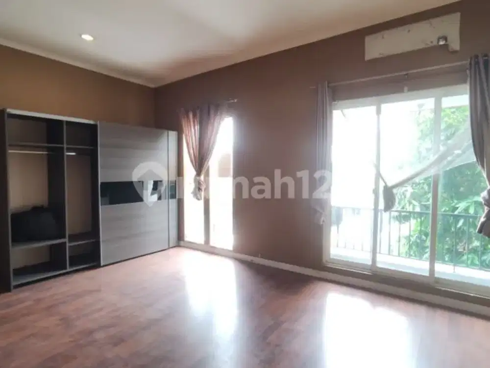 Disewakan Rumah Semi Furnished di Phg Topaz Gading Serpong