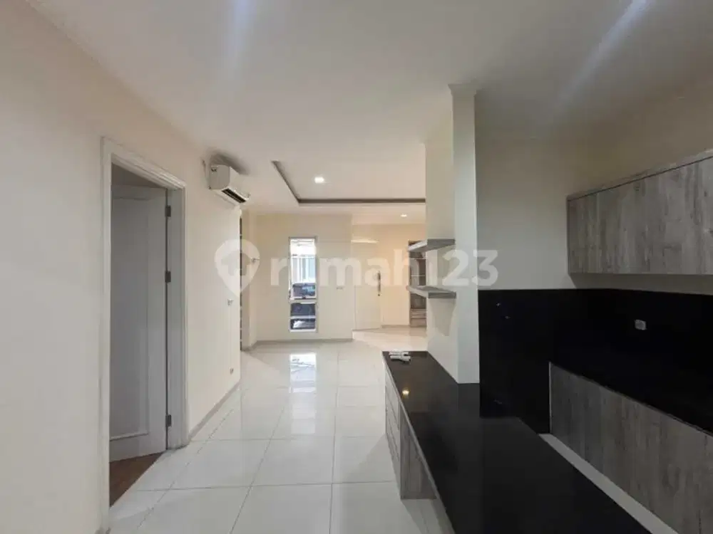 Disewakan Rumah 2 Lantai Semi Furnished di Sutera Orlanda Alam Sutera (Min 2Th)