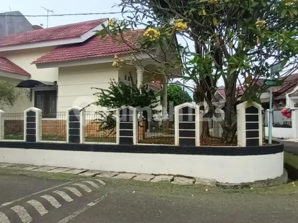 Disewakan Rumah 1,5 Lantai Posisi Hook Lokasi Strategis di BSD Nusaloka