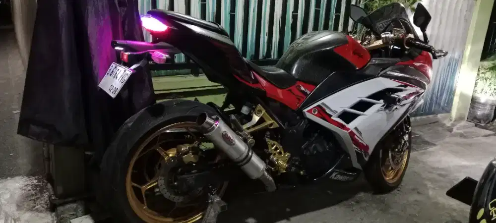 Ninfi 250 abs 2012