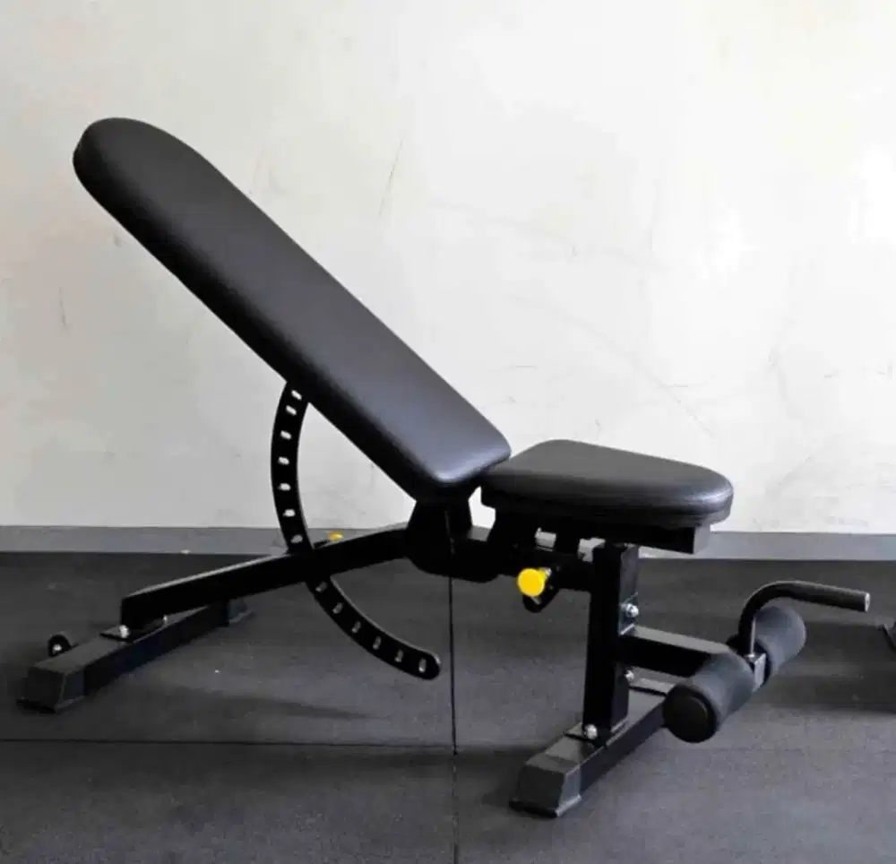AJUSTABLE BENCH COMERCIAL B 1500 ALAT FITNESS GYM CENTER