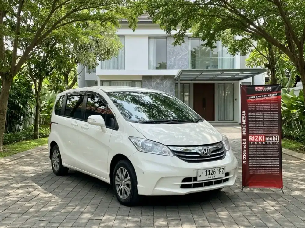 HONDA FREED PSD AT 2013