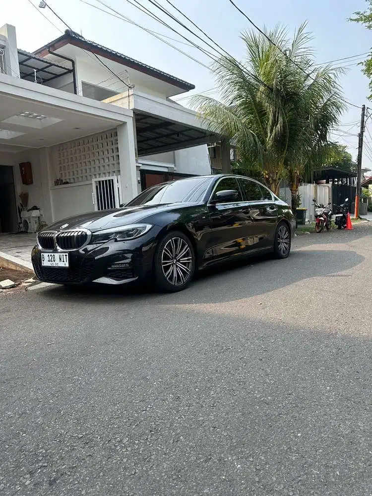 BMW 330i 2021 Bensin
