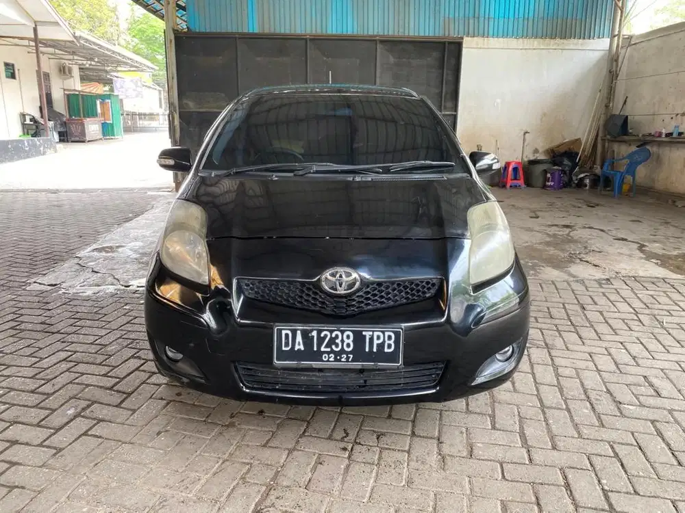 Toyota Yaris J M/T