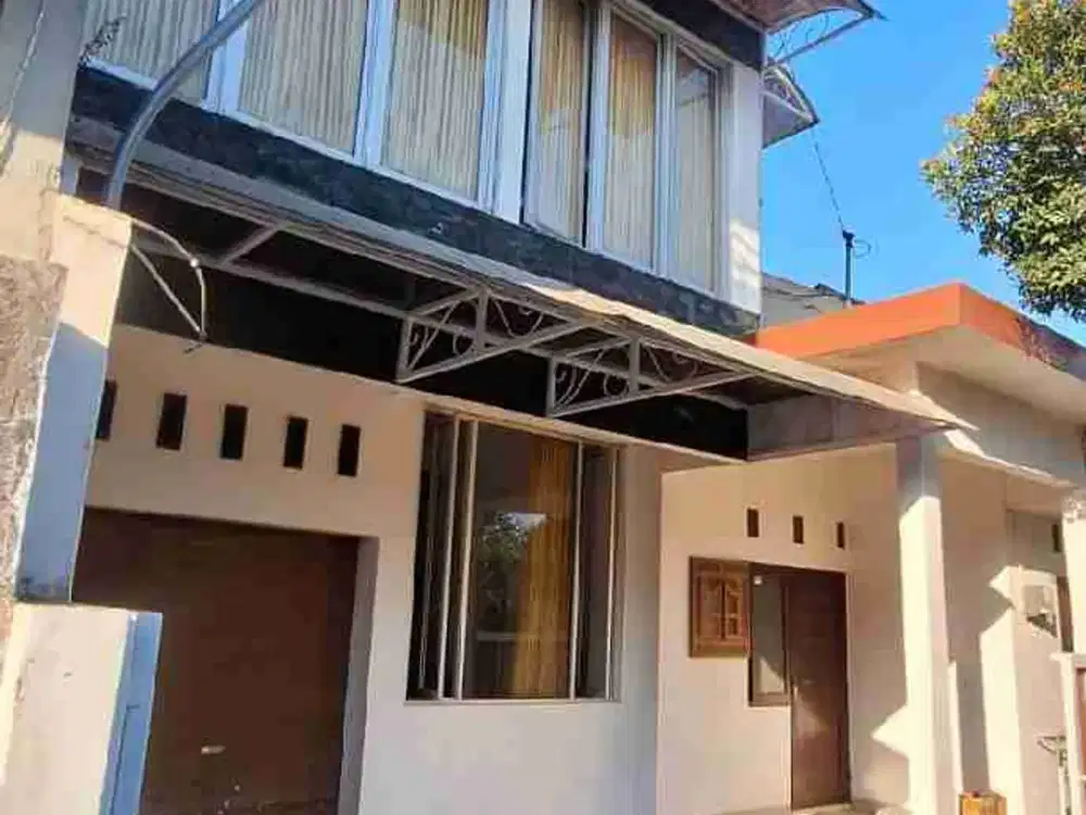 Rumah furnish 3 lantai seputaran jl. kapten haryadi