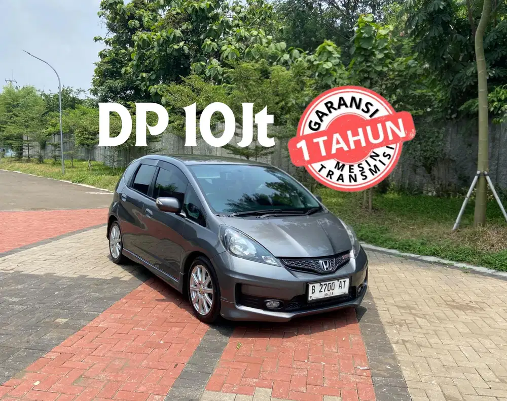 Honda Jazz RS matic 2013 BERGARANSI