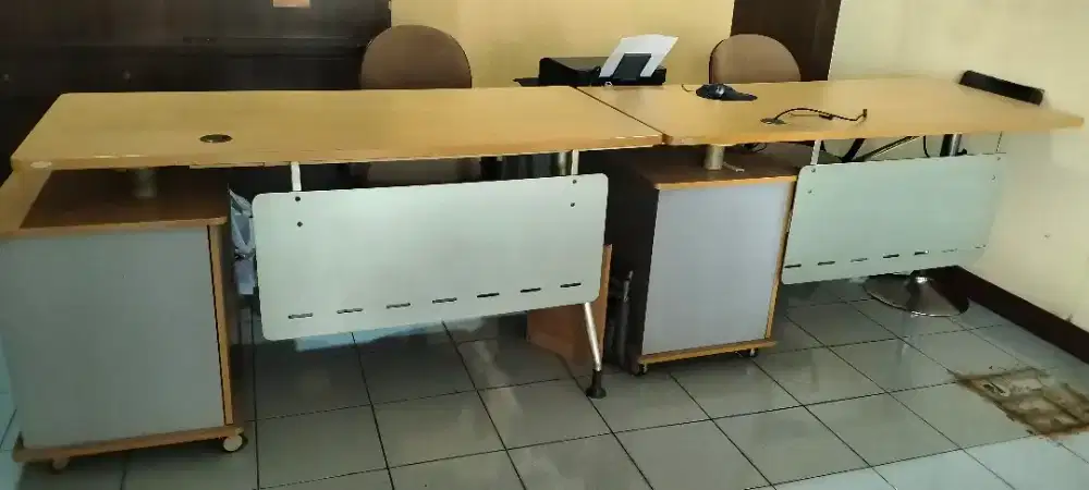 Jual meja repcionis