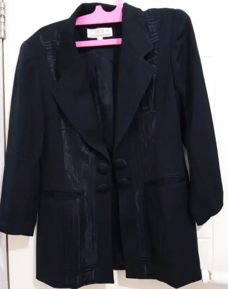 Preloved blazer wanita warna hitam