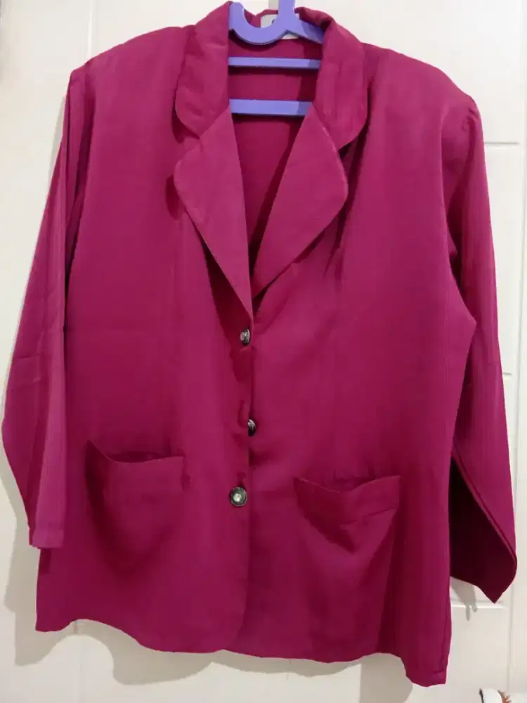 Preloved blazer wanita warna fuscia