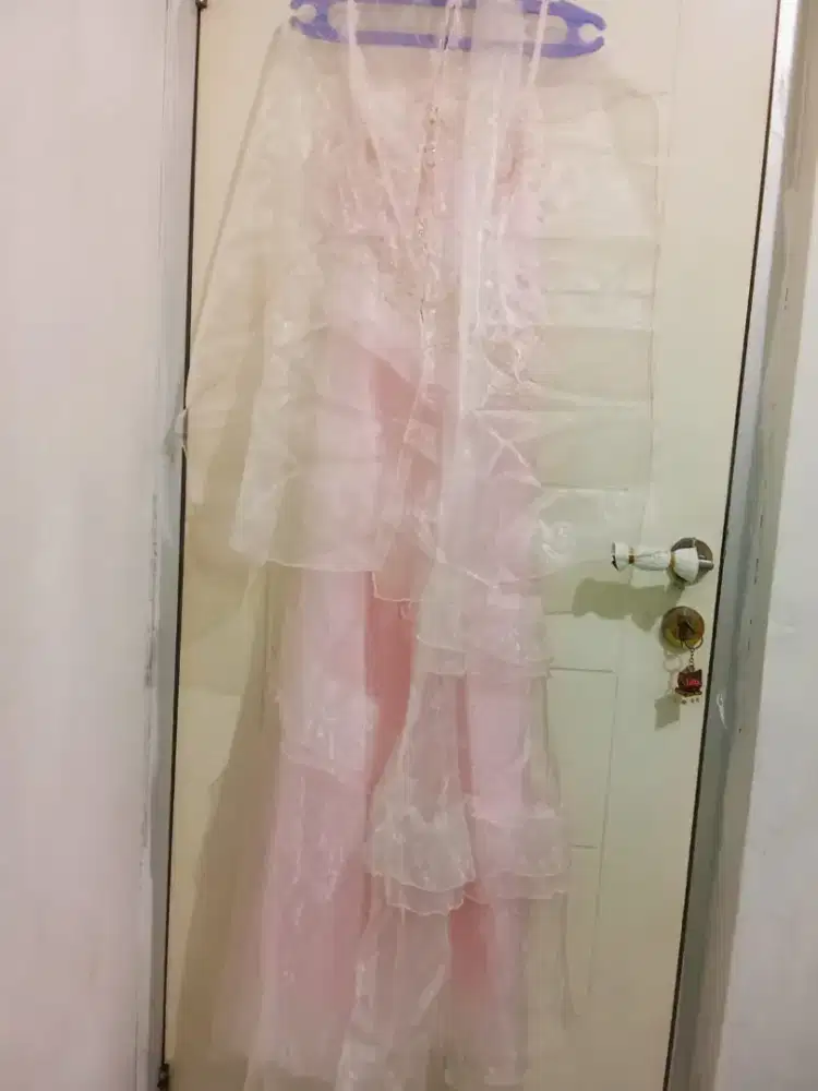 Preloved gaun pesta bridesmaid warna pink