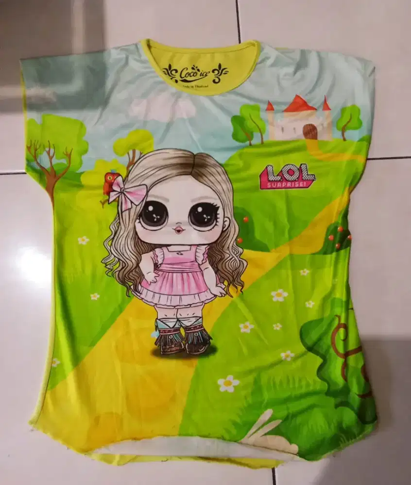 Preloved kaos anak cw motif LoL hijau