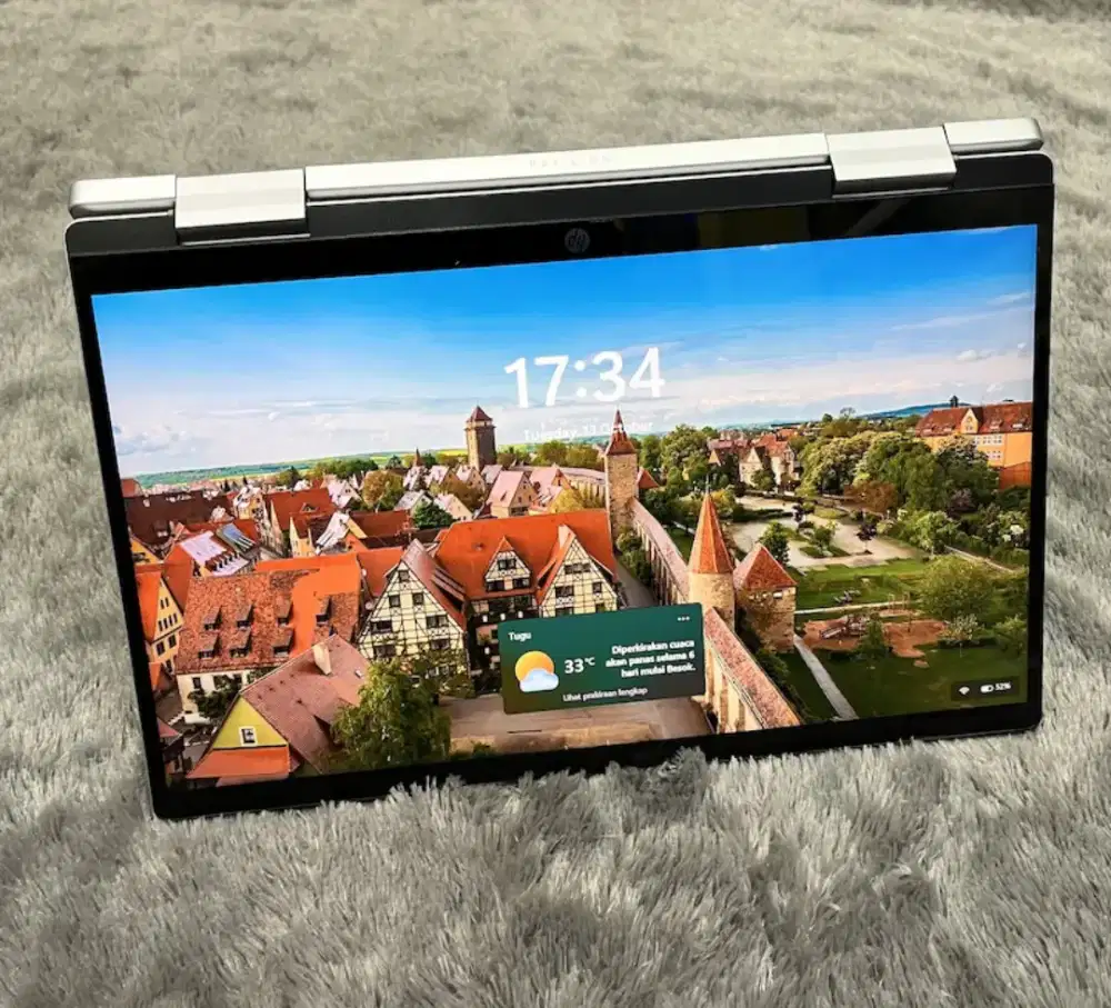 HP Pavilion X360 Core i5-1335U touchscreen