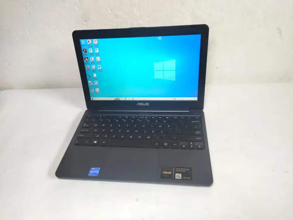 B1496 Asus E203NAH N3350 Ram 2GB hdd 500GB