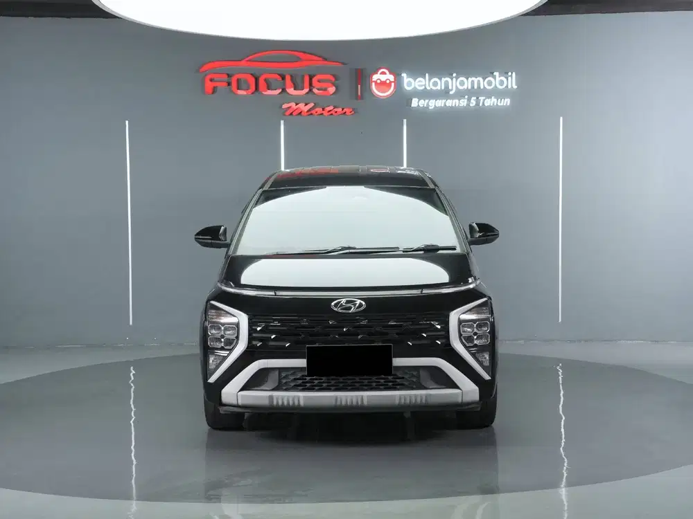 Hyundai Stargazer Prime 1.5 Captain Seat AT Hitam 2022 Record Garansi