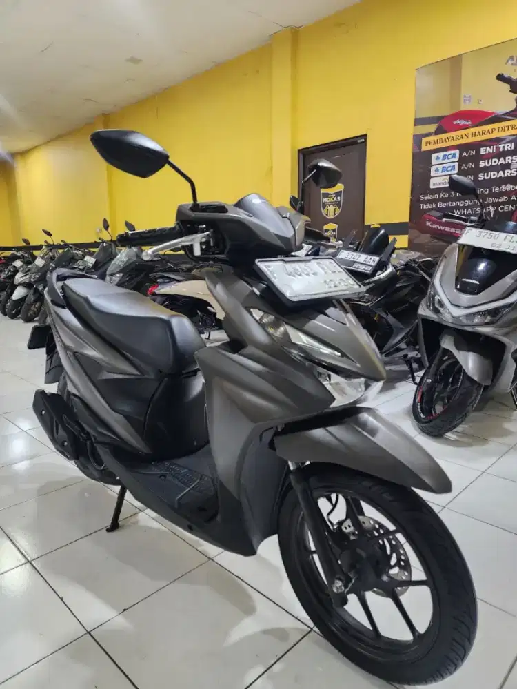 Beat deluxe smartkey tahun 2025,warna kalem