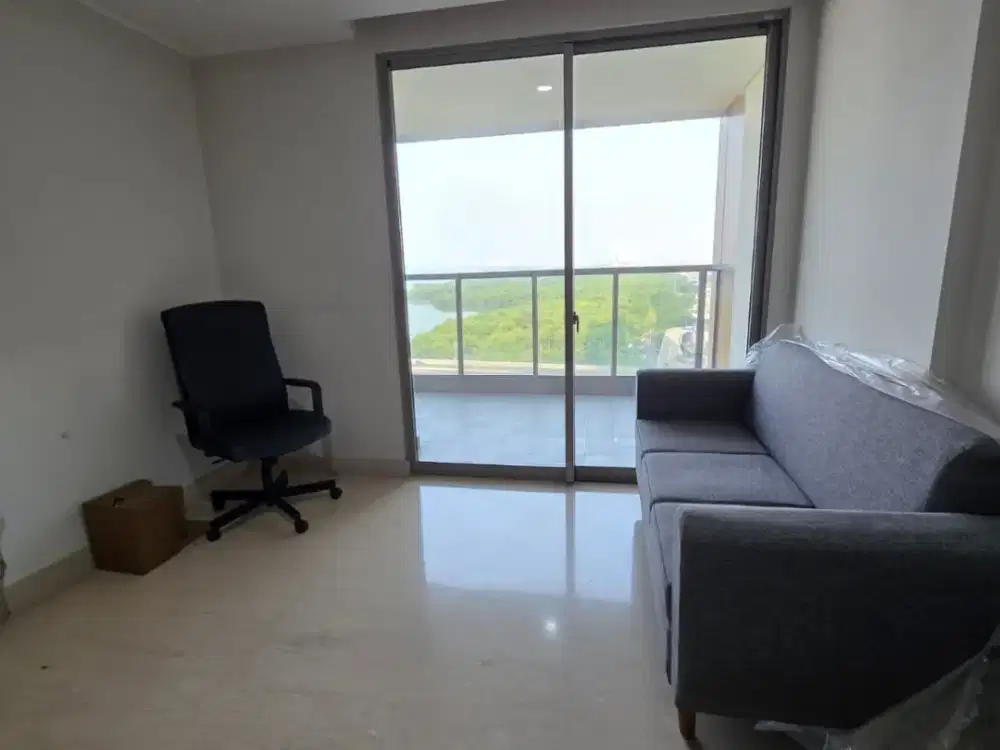 Disewakan Apartemen Gold Coast 2BR+1, 108m2, Furnished