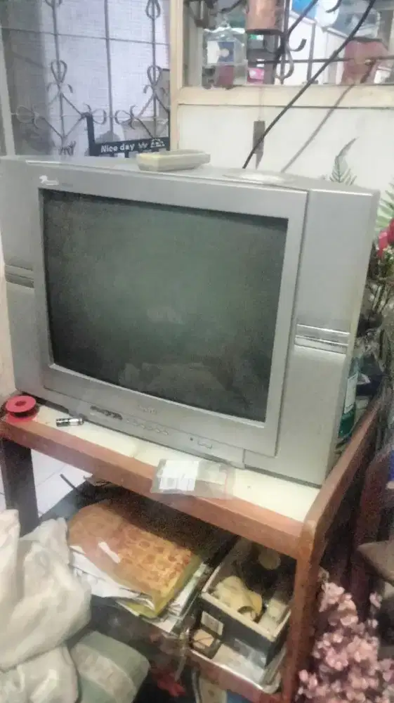 Tv tabung mrek sanyo