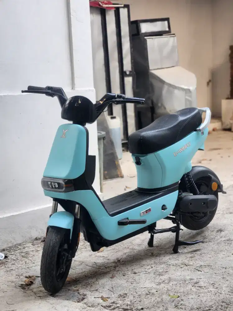 sepeda listrik uwinfly