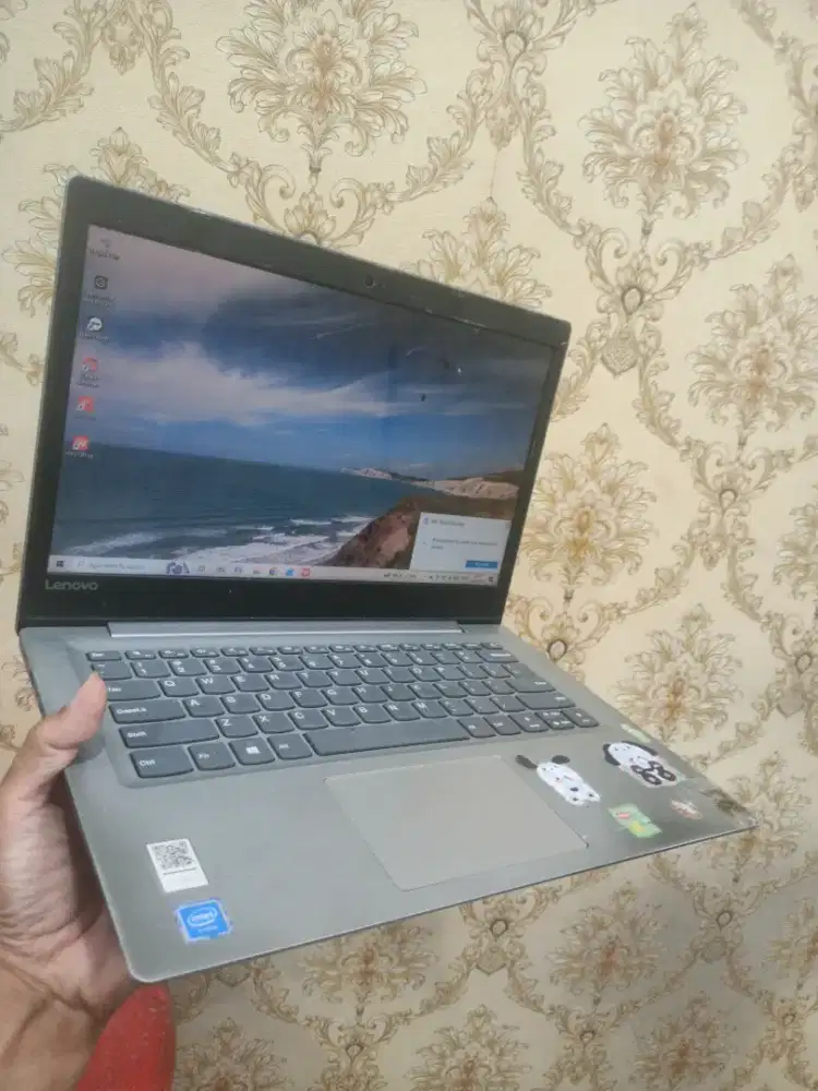 Lenovo ideapad S130-14lGM ram 4 emmc 64 minus casing pecah sperti di