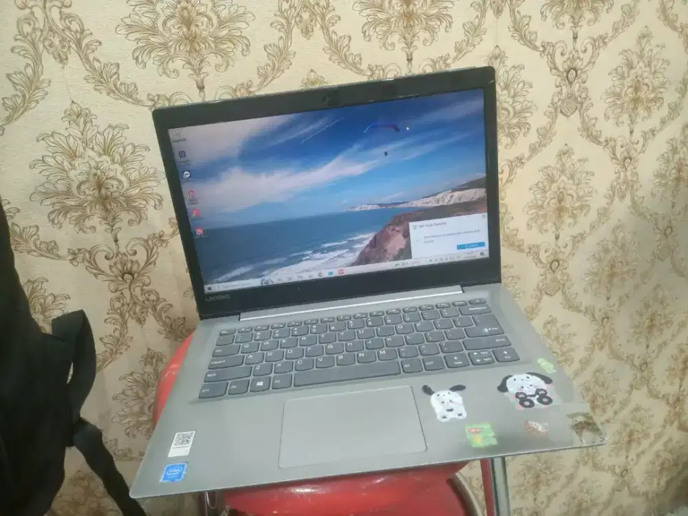 Lenovo ideapad S130-14lGM ram 4 emmc 64 minus casing pecah sperti di