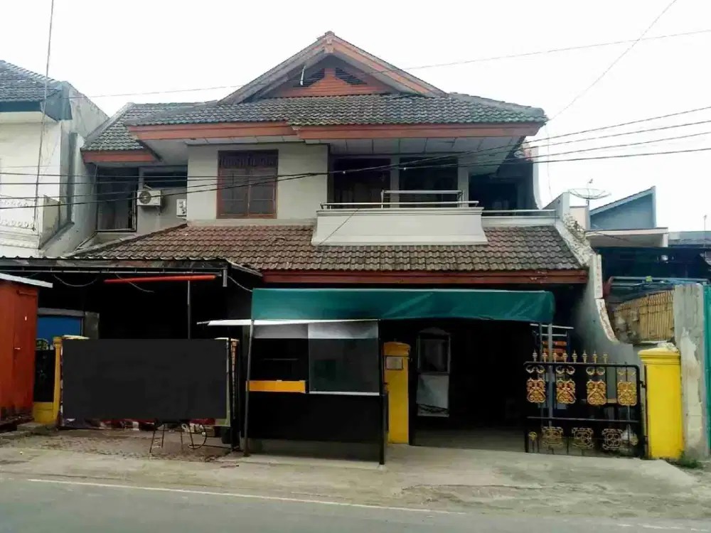 Rumah Pinggir Jalan Raya Malaka Duren Sawit