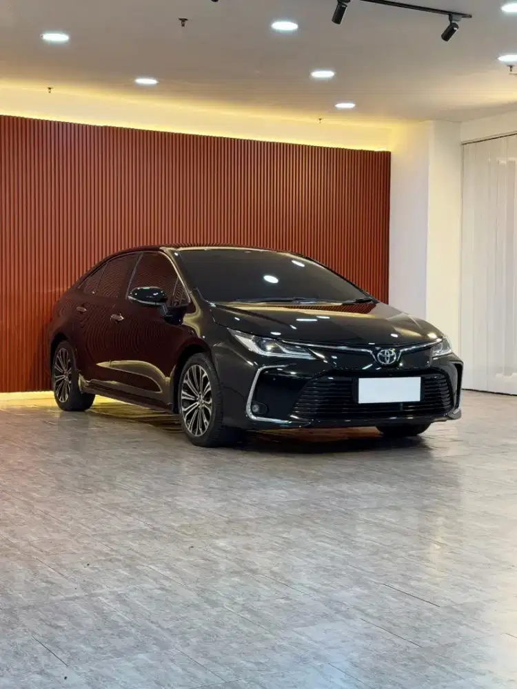 Toyota Altis V 1.8 AT Tahun 2022